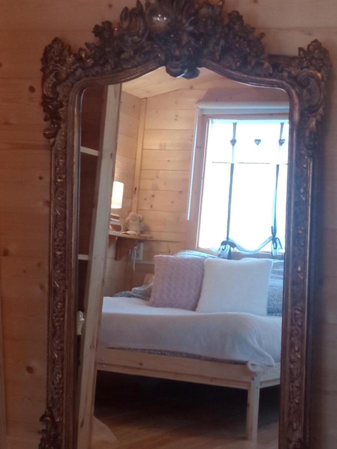 Chambre Studio Photo Chalet Sdb Partagee A Proximite Chavagne ภายนอก รูปภาพ