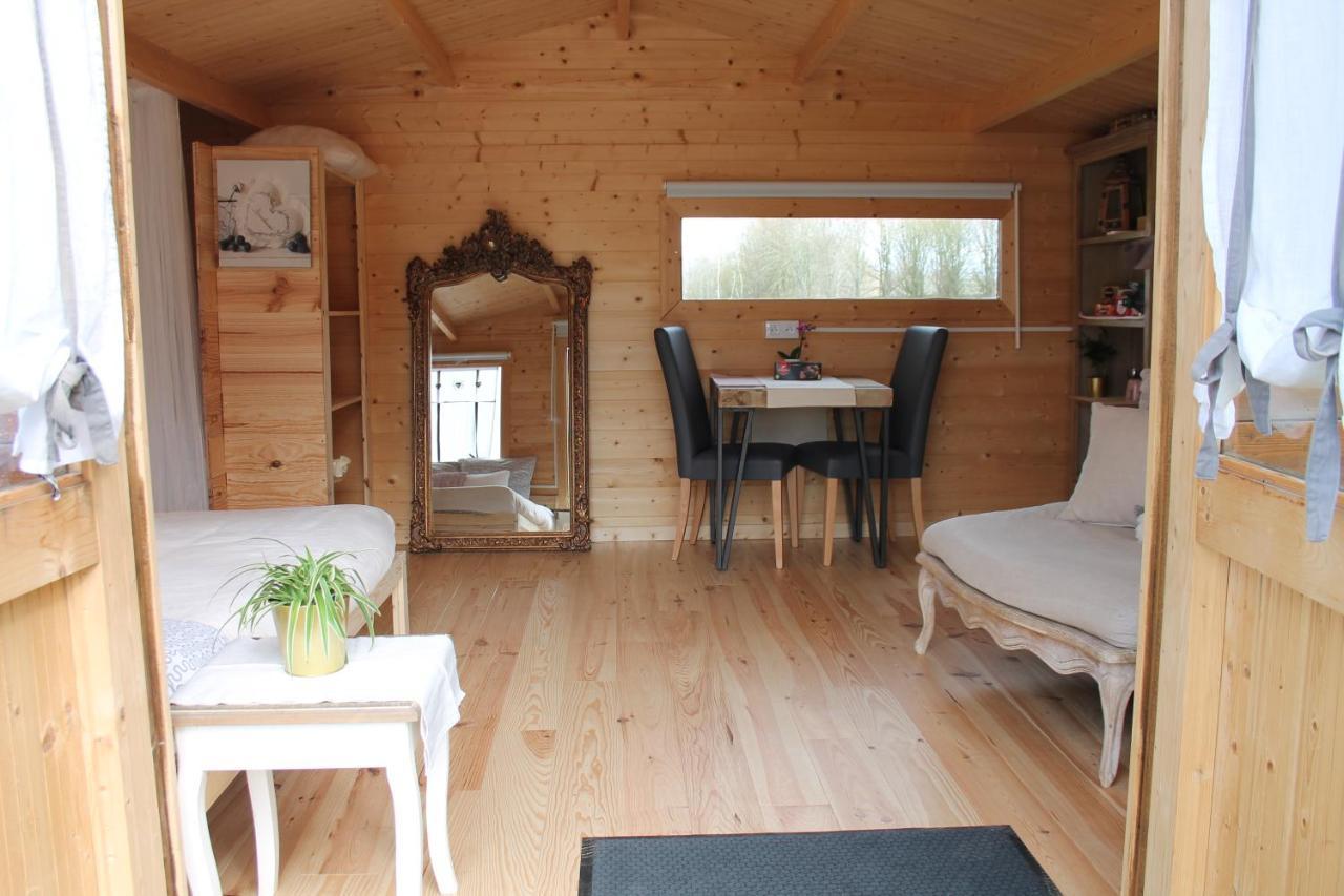 Chambre Studio Photo Chalet Sdb Partagee A Proximite Chavagne ภายนอก รูปภาพ